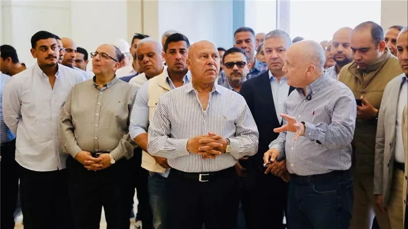 ميناء السخنة يستقبل 24 سفينة عالمية ويقترب من التحول لميناء محوري