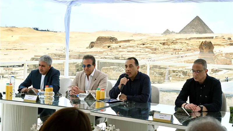 مدبولي: إنشاء 16 مدرسة خفّض كثافات الفصول ببولاق الدكرور