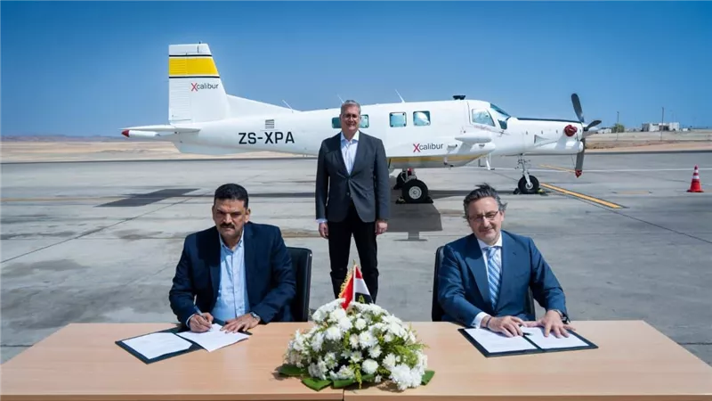وزير البترول والثروة المعدنية يشهد التوقيع بالأحرف الأولى على عقد المسح الجوي الشامل لثروات مصر التعدينية