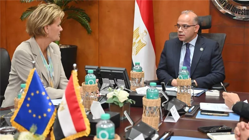 وزير الاستثمار والتجارة الخارجية يناقش مع سفيرة الاتحاد الأوروبي آفاق تطوير الشراكة الاقتصادية التجارية