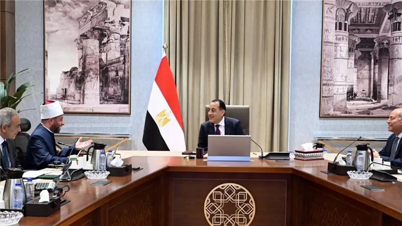 رئيس الوزراء يتابع جهود إعادة إحياء معالم القاهرة الإسلامية والتاريخية