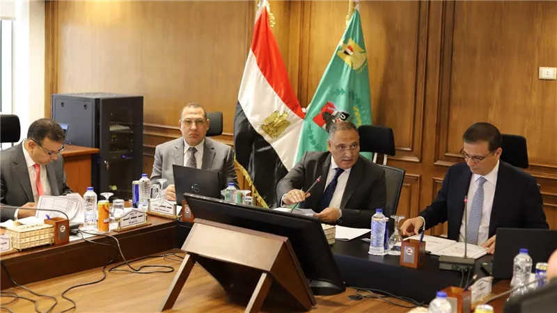 موافقات حكومية على مشروعات لوجستية وطبية وتعليمية بمختلف المحافظات