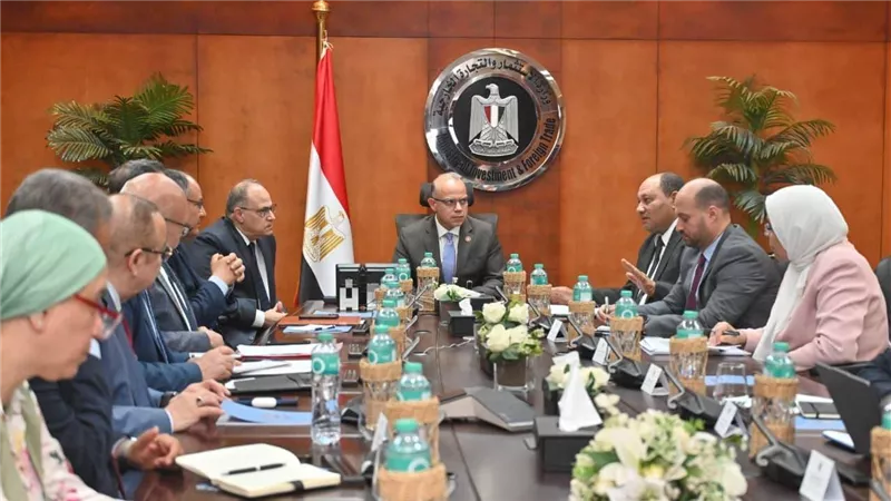اجتماع حكومي لتعزيز صادرات مصر من الأدوية البيطرية وإضافات الأعلاف