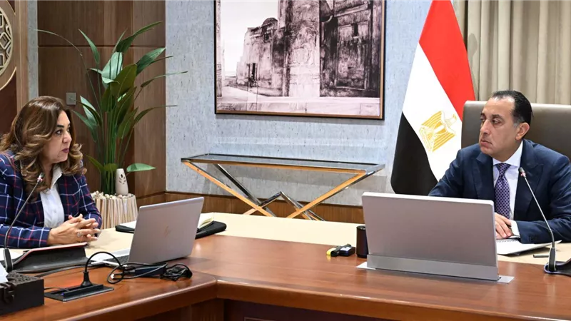 رئيس الوزراء يتابع الموقف التنفيذي لمنظومة تعزيز المتابعة الميدانية ورفع كفاءة الخدمات