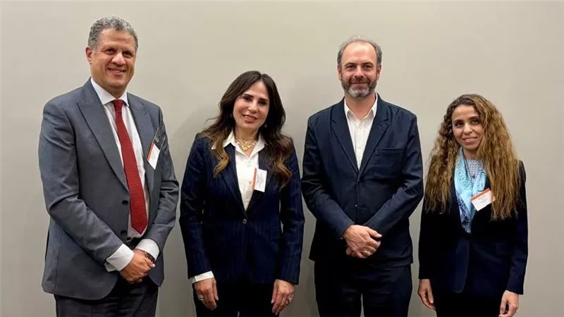 وزيرة الإسكان تبحث مع شركة بريطانية التعاون في التخطيط العمراني