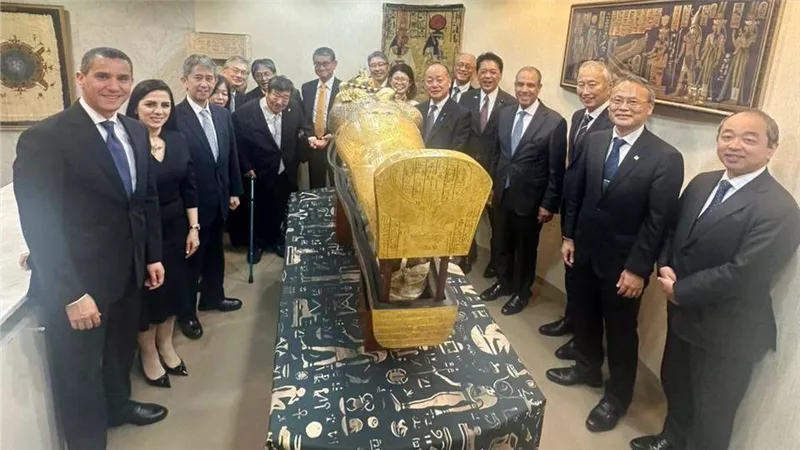 وزير الخارجية يبحث في اليابان تعزيز الشراكة والتعاون الثنائي