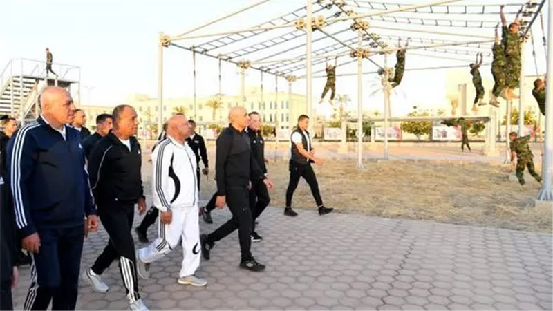 وزير الدفاع يتفقد منظومة التأهيل بالأكاديمية العسكرية بمشاركة عدد من الوزراء