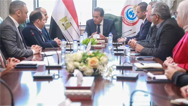 وزير الصحة يبحث مع شركتي STM وRVG تعزيز التعاون في المشروعات القومية والتحول الرقمي