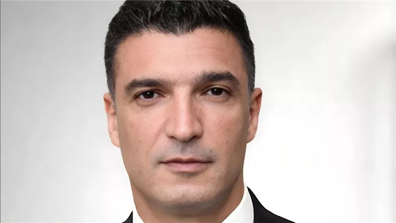  وزير الصناعة يصل العاصمة اللاتفية ريجا للمشاركة في أعمال الاجتماع السنوي الخامس والثلاثين