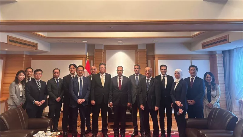 وزير الخارجية يلتقي عدد من ممثلي كبرى شركات السياحة باليابان