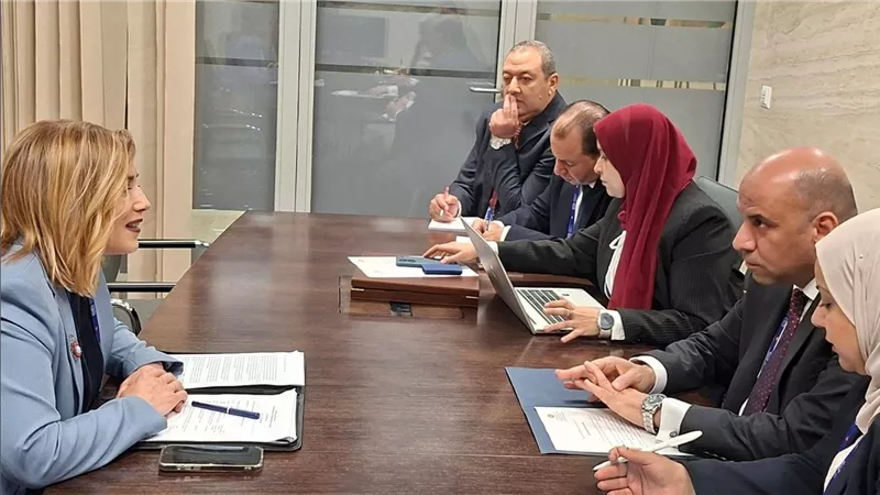 وزير العمل يبحث في جنيف تشغيل العمالة المصرية الماهرة بالسوق الألباني