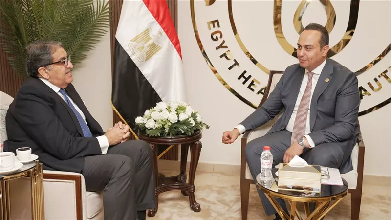 رئيس هيئة الرعاية الصحية يبحث مع e-Finance تعزيز التحول الرقمي الصحي بمصر