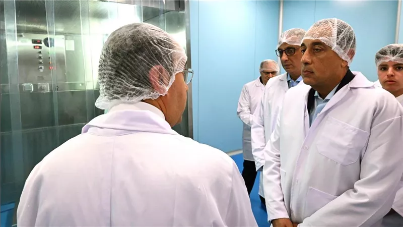 رئيس الوزراء يتفقد مصنع جلوبال أدفانسد للأدوية بالسادس من أكتوبر