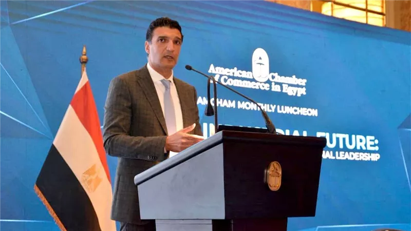 وزير الصناعة يستعرض مستجدات استراتيجية النهوض بالصناعة المصرية 2030