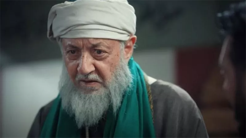 وفاة عبدالعزيز مخيون.. وداعًا لأحد أبرز نجوم الدراما المصرية