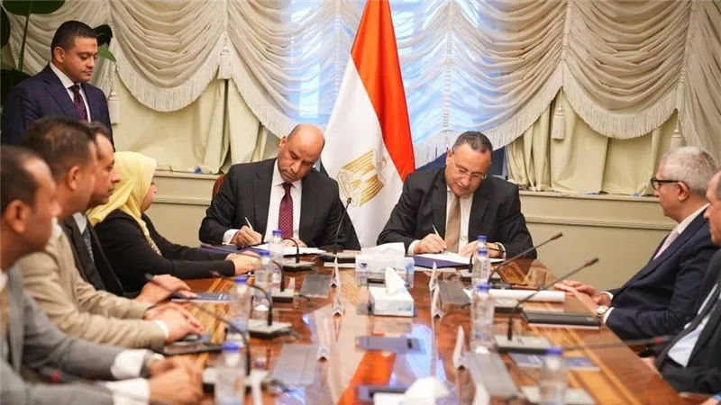 التعليم العالي والعمل يطلقان برامج مهنية وتدريبية ومبادرة لتشغيل ذوي الهمم