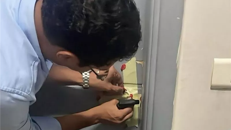 الصحة تغلق عيادة غير مرخصة بالشيخ زايد وتضبط منتحلة صفة طبيب