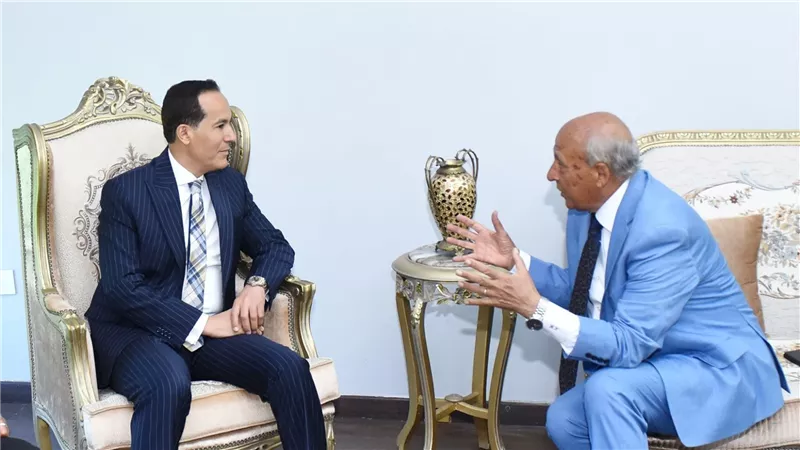 شراكة استراتيجية بين 