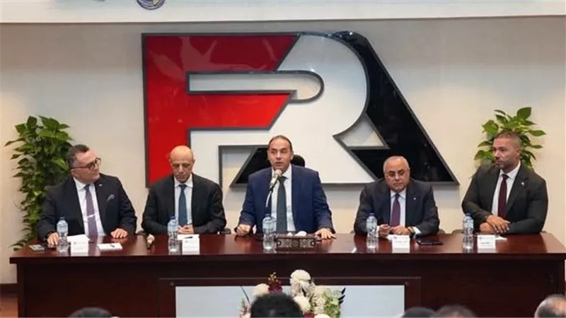 الرقابة المالية تبحث تيسير الطروحات الحكومية وتعزيز جاهزية الشركات المقيدة بالبورصة