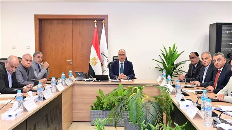 سويلم يتابع إيراد النيل وتأثير النينيو على الموارد المائية المصرية