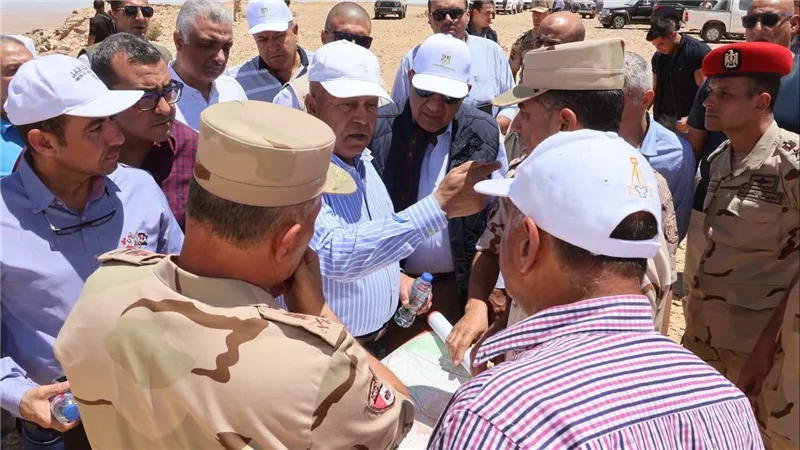 وزيرا النقل والكهرباء يتفقدان مواقع جديدة بسيناء والسويس لإنتاج الكهرباء من الرياح
