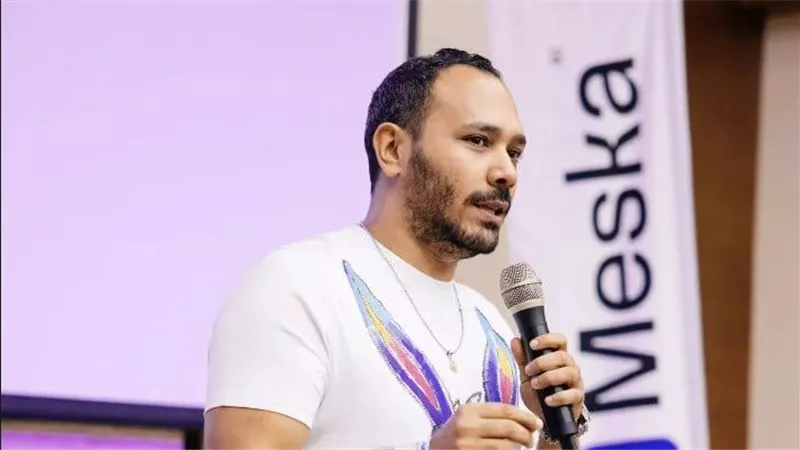 عمرو المنير يعتذر عن عدم الاستمرار في مجلس أمناء 