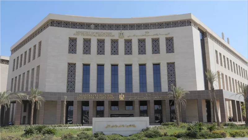 التربية والتعليم تعلن عن تقرير غرفة العمليات في ثاني أيام امتحانات الثانوية العامة 