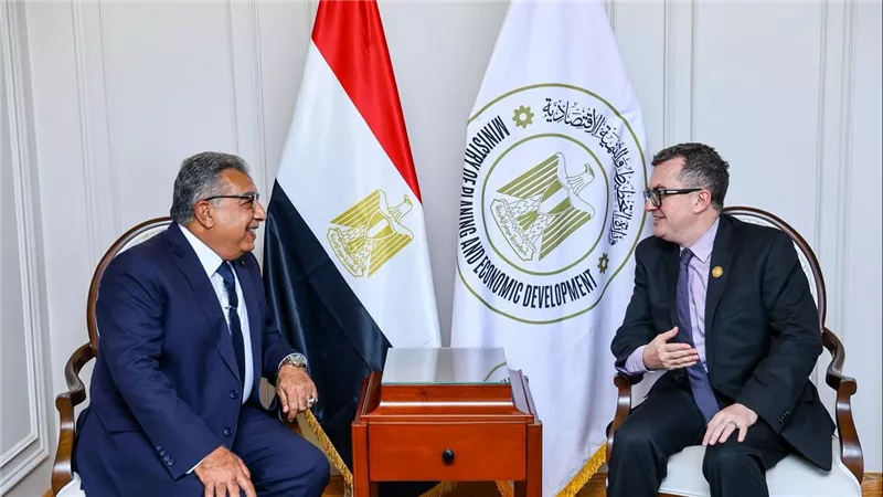 وزير التخطيط يستقبل محافظ الدقهلية لبحث الخطة الاستثمارية ومتابعة مشروعات «حياة كريمة»