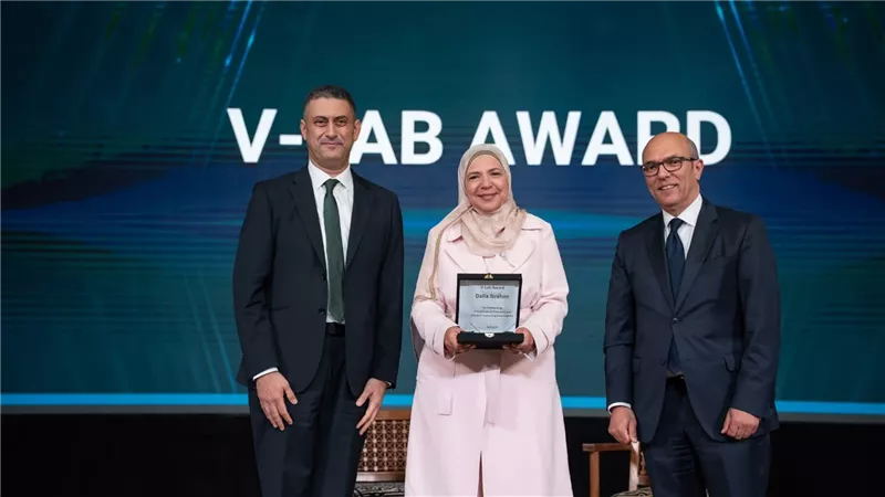 داليا إبراهيم تحصد جائزة AUC Venture Lab تقديراً لدورها في تطوير منظومة ريادة الأعمال والابتكار