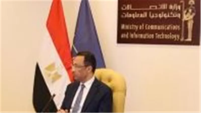 المهندس رأفت هندي يبحث مع وزيرة الاتصالات الرواندية تعزيز التعاون في مجالات التحول الرقمي والذكاء الاصطناعي
