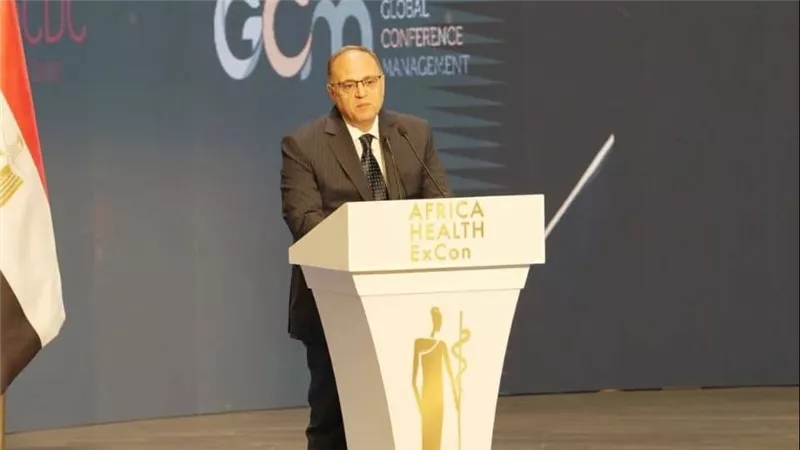 رئيس هيئة الدواء يستعرض إنجازات وتطوير القطاع الدوائي خلال إفريقيا إكسبو