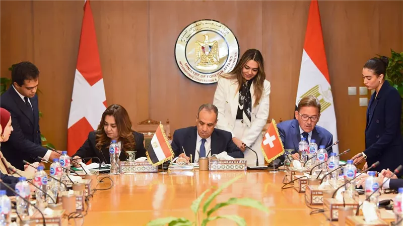  الخارجية تستضيف مراسم التوقيع على اتفاقية مشروع 