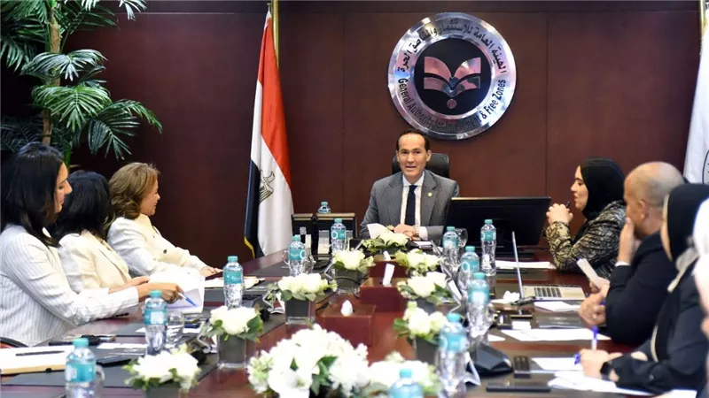 الاستثمار تبحث مع البنك الأوروبي تفعيل شراكة جديدة لدعم القطاع الخاص
