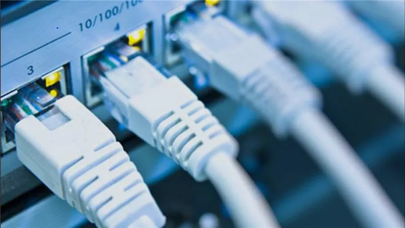 البرلمان يوصي بطرح باقات إنترنت لا تتجاوز 150 جنيهًا ومجانية المواقع الحكومية والتعليمية