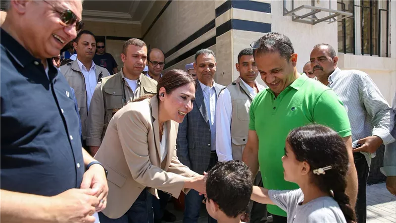 وزيرة الإسكان تتفقد مشروع سكن العاملين المنتقلين إلى العاصمة الجديدة بمدينة بدر