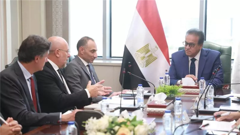 وزير الصحة يبحث مع «إيني» الإيطالية تطوير مستشفى هليوبوليس الجديدة