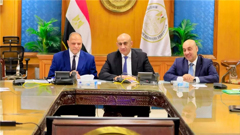 التعليم تؤكد انتظام امتحانات الثانوية العامة وتشدد على الانضباط والتعامل الفوري مع الشكاوى دائمًا