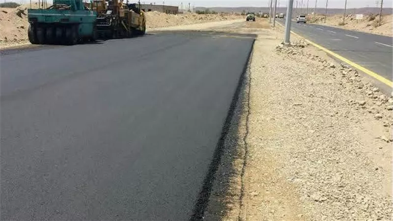 وزيرة الإسكان تتابع تطوير الطرق والمرافق بالمدن الجديدة