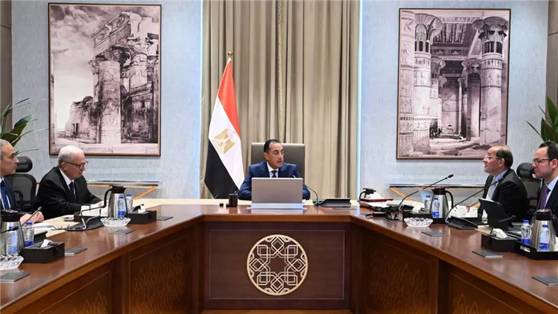 مدبولي يستعرض الحزمة الثانية من التسهيلات الضريبية لتعزيز الاستثمار ودعم مجتمع الأعمال
