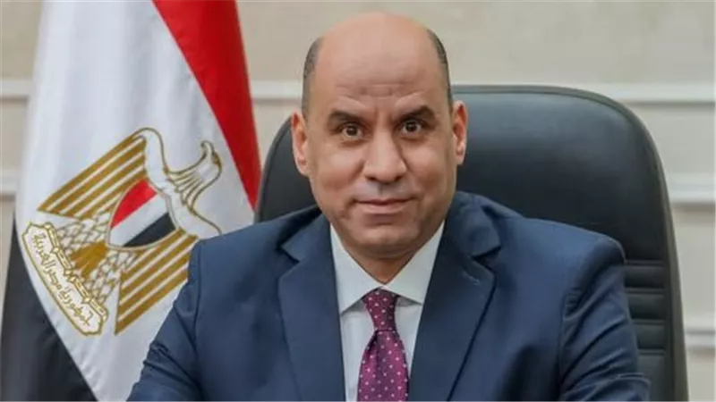 وزير العمل: غدًا بدء صرف الدفعتين الثانية والثالثة من المنحة الاستثنائية للعمالة غير المنتظمة.. بإجمالي 3000 جنيه لكل عامل