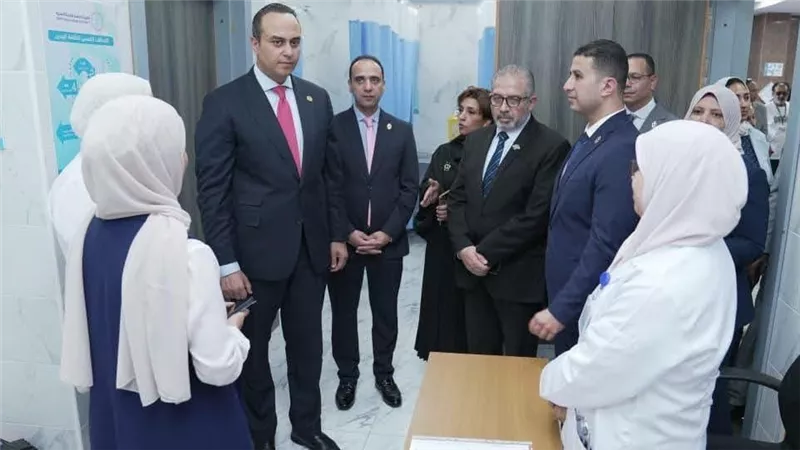 رئيس هيئة الرعاية الصحية يفتتح مركز طب أسرة بدر بالإسماعيلية لتعزيز خدمات التأمين الصحي الشامل