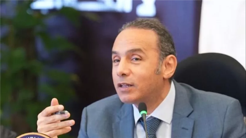 الرقابة المالية تُقر وثيقة تأمين جديدة للمصريين بالخارج تتضمن تغطية الفصل التعسفي