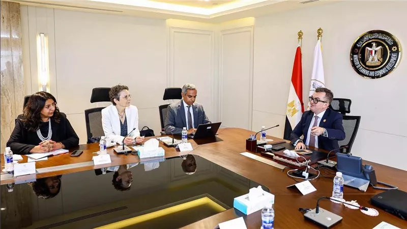 الحكومة والبنك الدولي يدفعان تمويل البنية التحتية بآلية جديدة تقلص الاقتراض الخارجي وتعززه