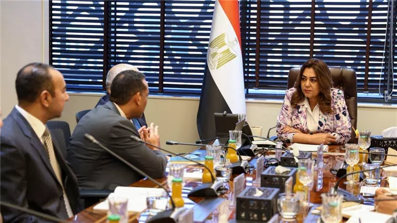 التنمية المحلية والبيئة تبحث تطوير المحميات الطبيعية بالحلول البيئية وتعزيز الاستثمار والمجتمعات المحلية المستدامة