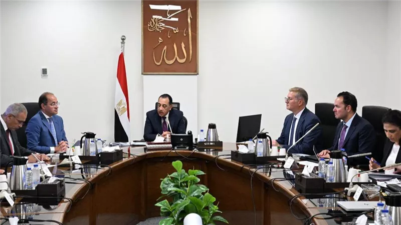 مدبولي يتابع تعزيز المخزون الاستراتيجي للمنتجات البترولية