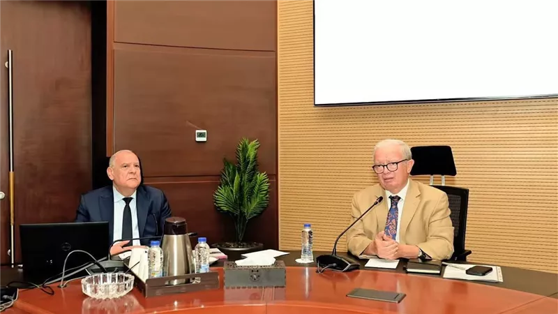 نائب رئيس الوزراء للشؤون الاقتصادية يوجه بالإسراع في خطط تطوير 