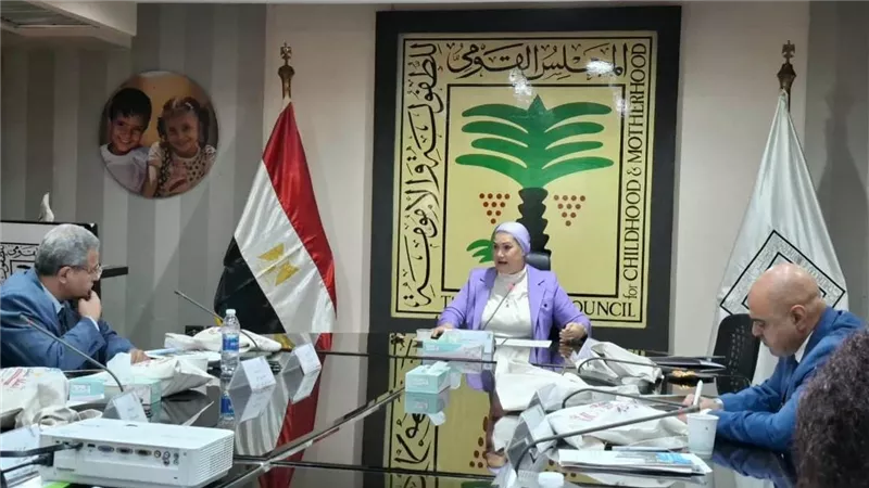 القومي للطفولة يناقش ملفات استراتيجية لتعزيز حقوق الأطفال في مصر