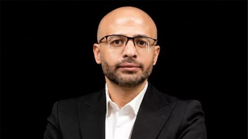 «مرصد الذهب»: قوة الدولار والتوترات الجيوسياسية تضغطان على أسعار الذهب