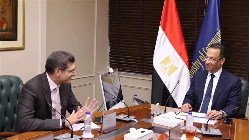 وزير الاتصالات يبحث توسع 