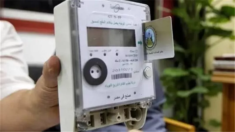 حكومة غابت عنها السياسة.. زيادة أسعار الكهرباء في ذروة الصيف «كثير على المواطن»